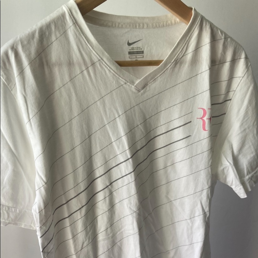 Mens Nike tee shirts. Size M